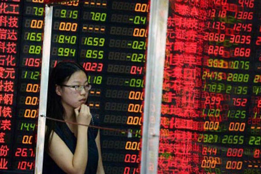 Asian stocks slip on political uncertainty