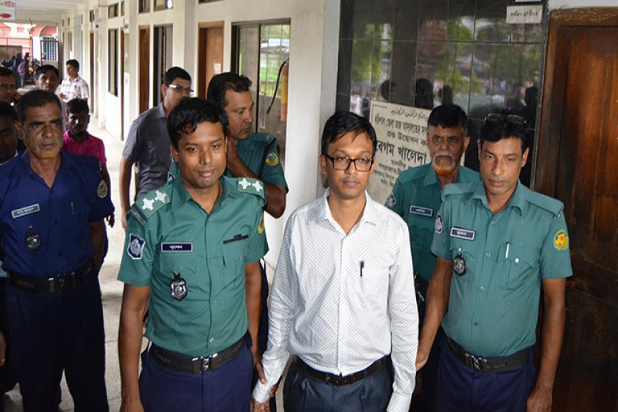 Six policemen withdrawn for 'harassment' of UNO at Barisal court