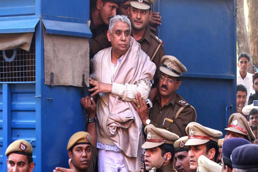 Indian ‘godman’ Rampal acquitted in two cases