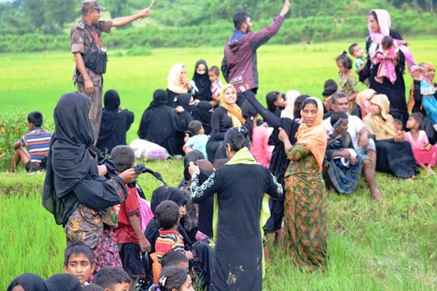 5,000 Rohingyas enter Bangladesh in three days