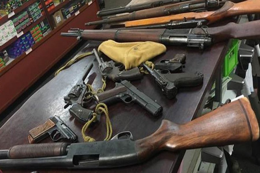 SYDNEW: More than 400 weapons have been surrendered each day since July.	— BBC