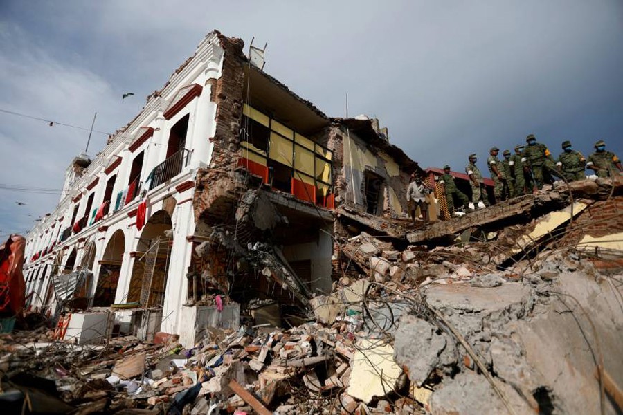 Mexico earthquake death toll rises to 61