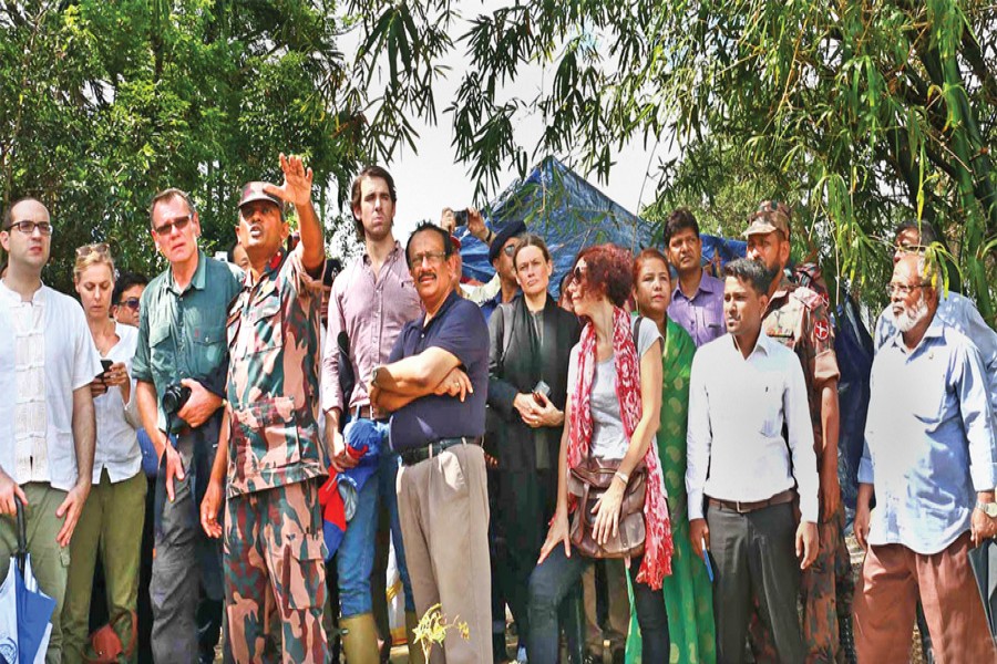 Representatives from all foreign missions in Bangladesh visited Cox's Bazar and Bandarban on Wednesday to observe the Rohingya refugee situation stemming from ethnic cleansing in Myanmar. 	— Focus Bangla