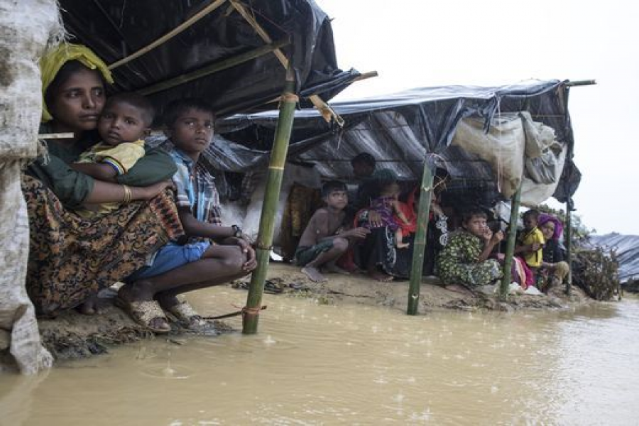 Half of Rohingya refugees are 'traumatized' children