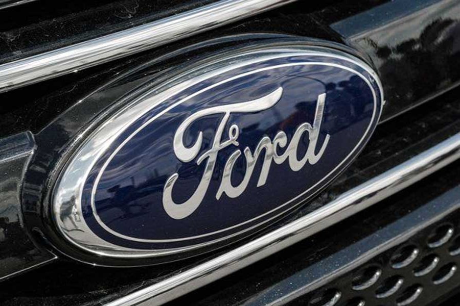 Ford to quit making traditional cars