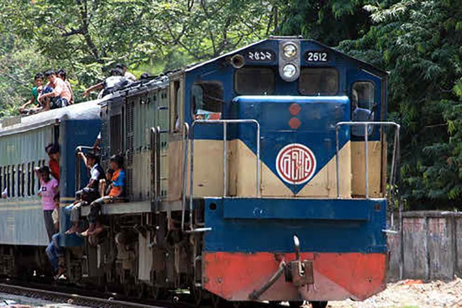 Train services of Dhaka with 3 districts resume