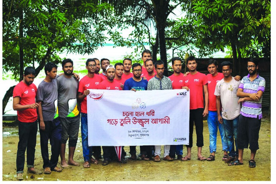 Members of Casper Foundation and IDLC who distributed relief and conducted sessions with flood-affected  victims of Haor area in Sunamganj