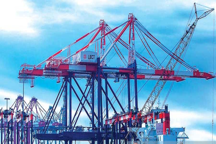 Govt buying six Chinese cranes to help ease Ctg port congestion