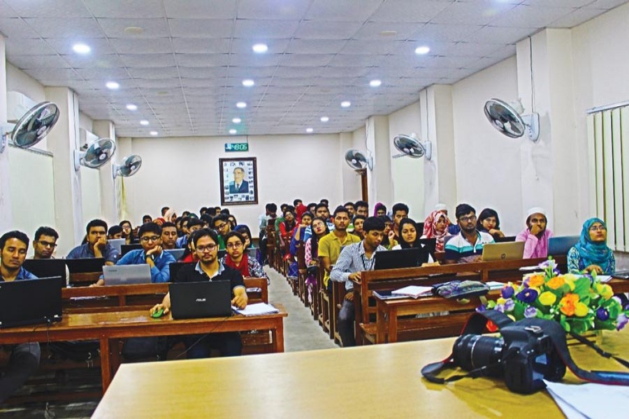 Participants attending Graphic Design Training (Season-01) organised by Skill Hunt at AR Mollik Auditorium, University of Dhaka