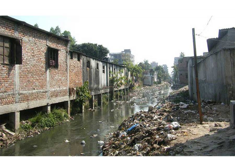 HC bans construction on Dhaka canals