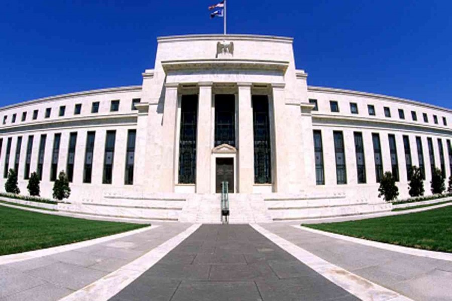 Fed keeps rates unchanged