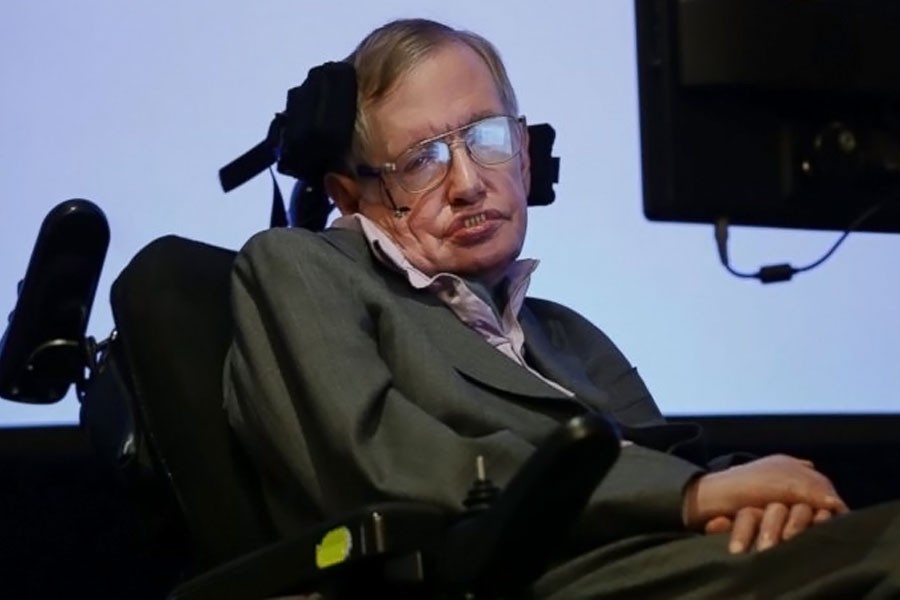 Chinese singer’s query amazes Stephen Hawking