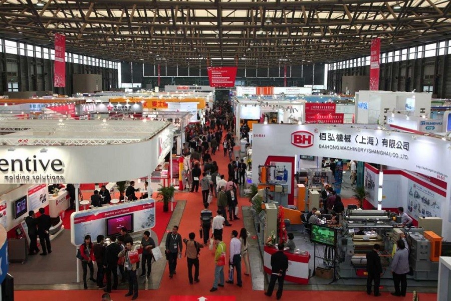 Held at China Import & Export Fair Complex in 2017, CHINAPLAS offers a wide range of products in 15 theme zones, which facilitate a successful source for buyers. Photo courtesy: nTradeShows