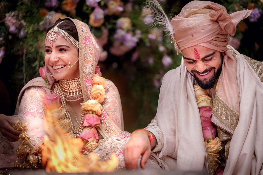 It's official now! Kohli ties the knot with Anushka