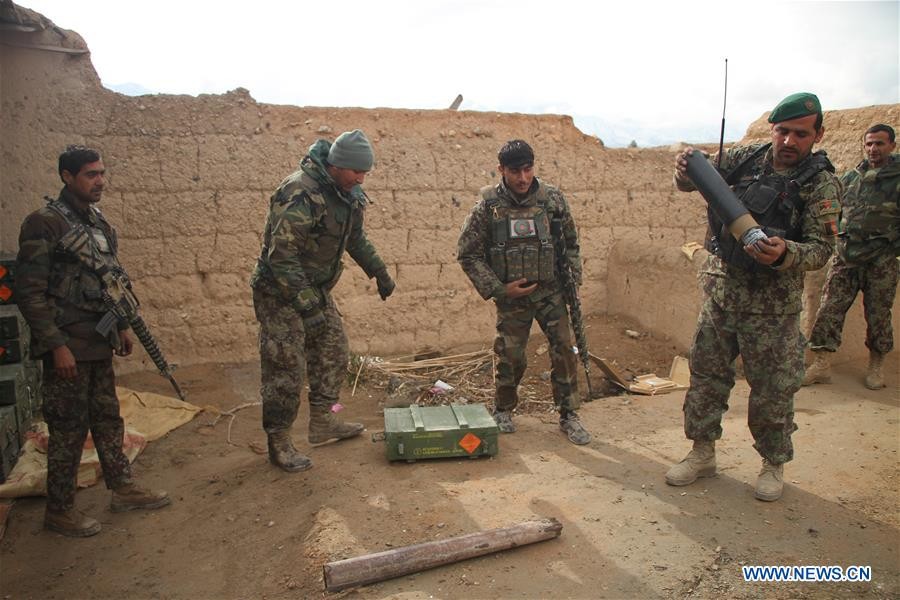 Afghan army soldiers take part in a military operation against IS in Khogyani district of Nangarhar province, Afghanistan, Dec. 14, 2017, photo: Xinhua