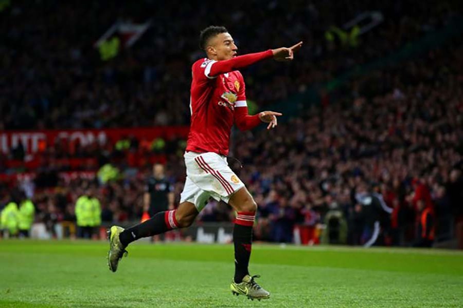 Lingard rescues a point for MU