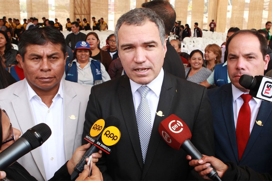 Peru's culture minister, Salvador del Solar (Internet Photo)