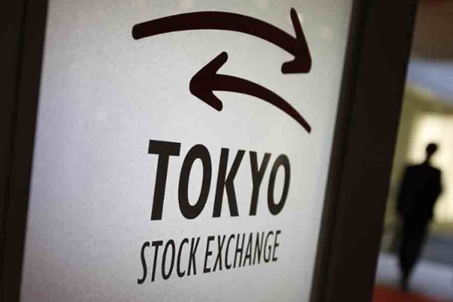 Japanese shares climb 20pc in 2017