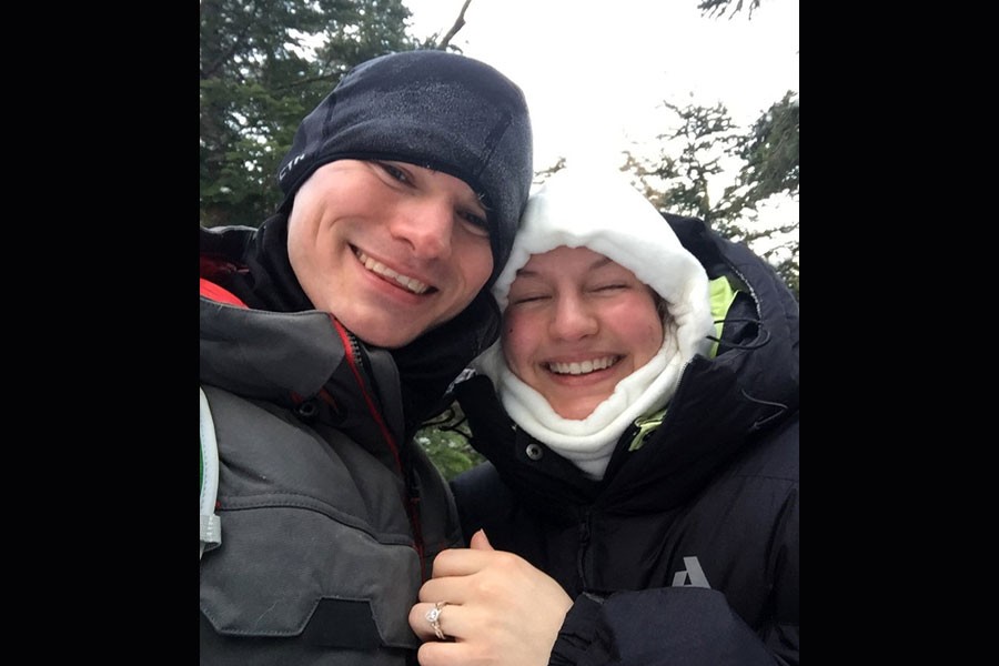 Josh Darnell proposed to Rachel Raske on Dec 28, 2017, in Tuckerman’s Ravine, New Hampshire, on the same day the temperature dropped to minus-34 on nearby Mount Washington. (AP)