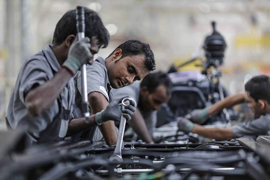 India's manufacturing PMI hits 5-year high