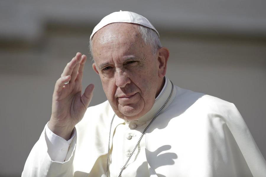 Pope lands in Chile amid fury over priest abuse