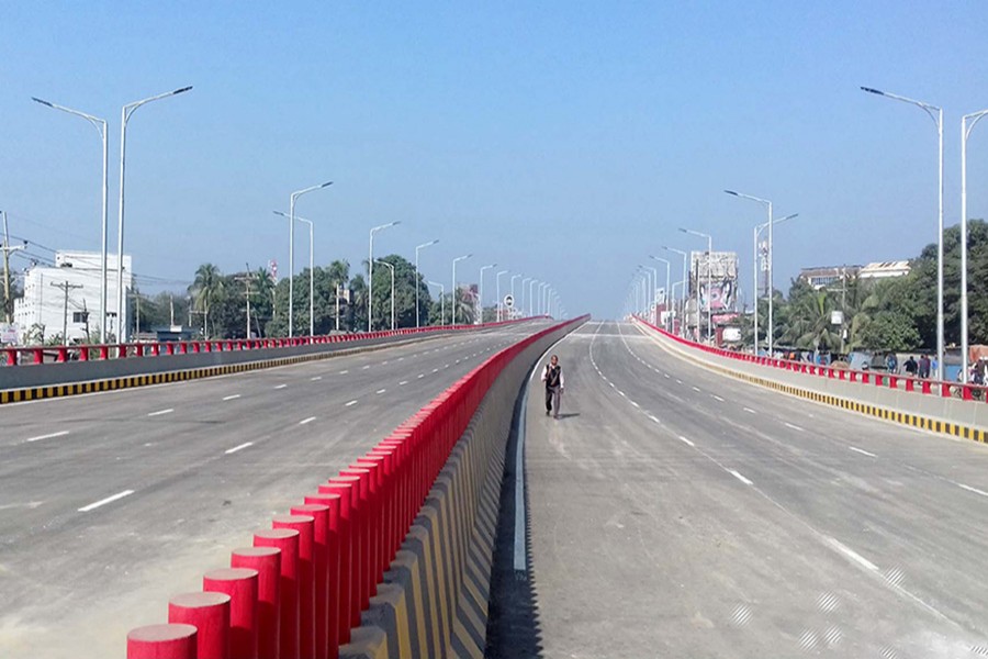 The six-lane flyover at Mohipal, with 660 metres in length and 24.62 metres in width, connected Dhaka-Chittagong and Feni-Lakshmipur national highways. - Focus Bangla file photo used for representation.
