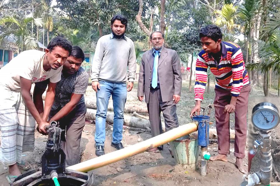 The installation work of the 16 km-long new water supply line is progressing fast in Lalmonirhat municipal area.