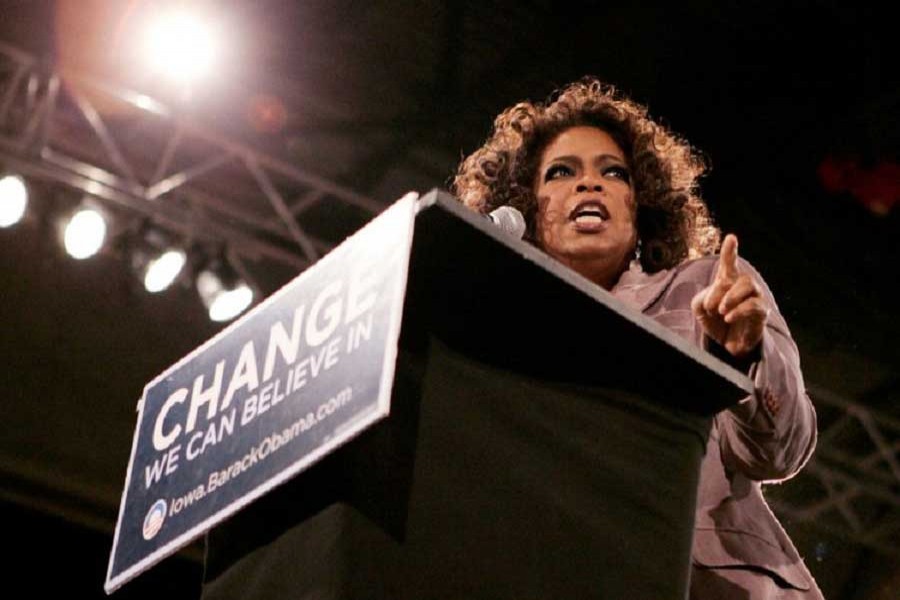 Talk show host Oprah Winfrey speaks at a Democratic presidential candidate Sen. Barak Obama (D-IL) rally in Des Moines, Iowa, US, December 8, 2007. Reuters/File Photo