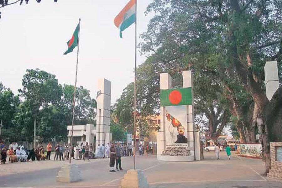 Bangla lovers defy border barriers for mother tongue