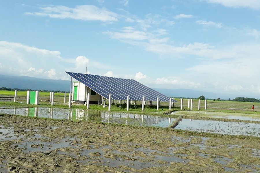 A solar irrigation unit in Sylhet. The photo was taken on Thursday. — FE Photo