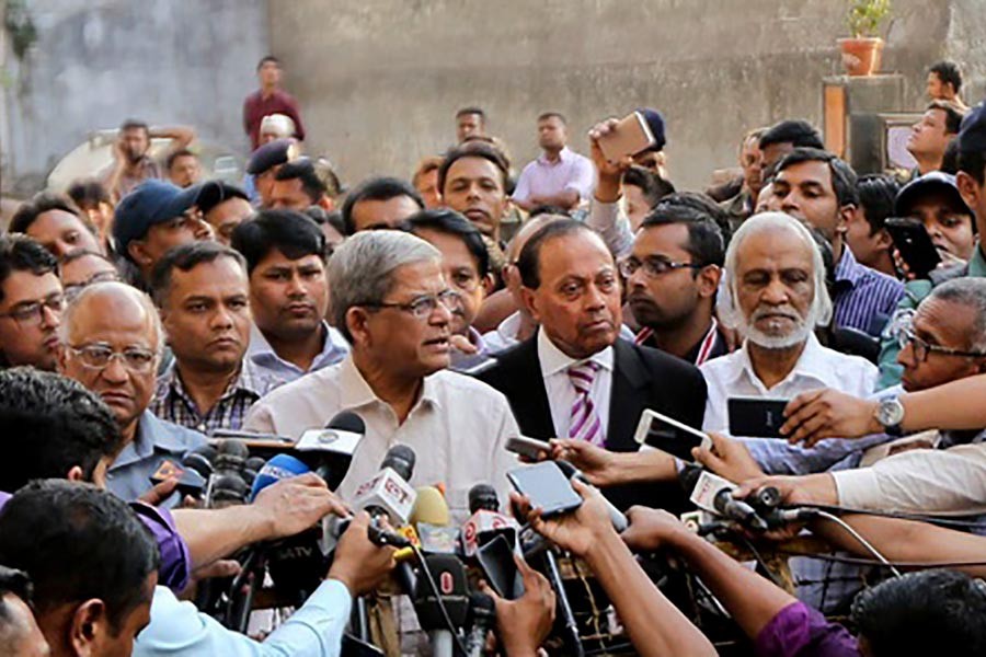 Khaleda facing adverse situation with courage: Fakhrul