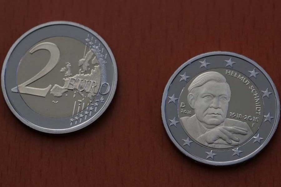 Presentation of a new 2 Euro commemorative coin of former German Chancellor Helmut Schmidt in Berlin, Germany, February 2, 2018. Reuters