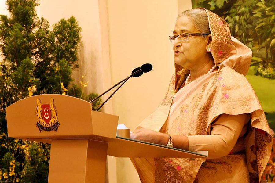 Prime Minister Sheikh Hasina addressing at a lunch programme hosted by Singapore Prime Minister Lee Hsien Loong in her honour on Monday. - Focus Bangla photo