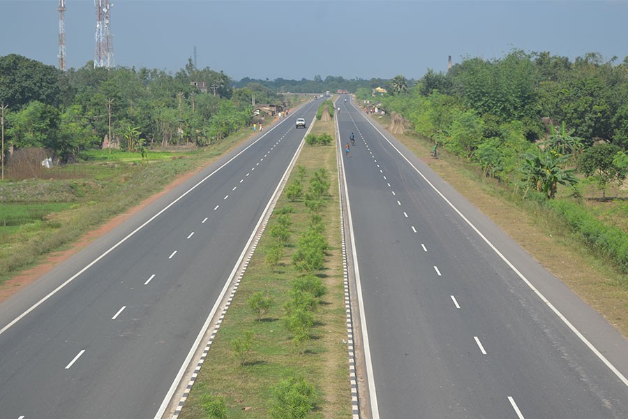Govt plans four-lane highways to spice up south-western region