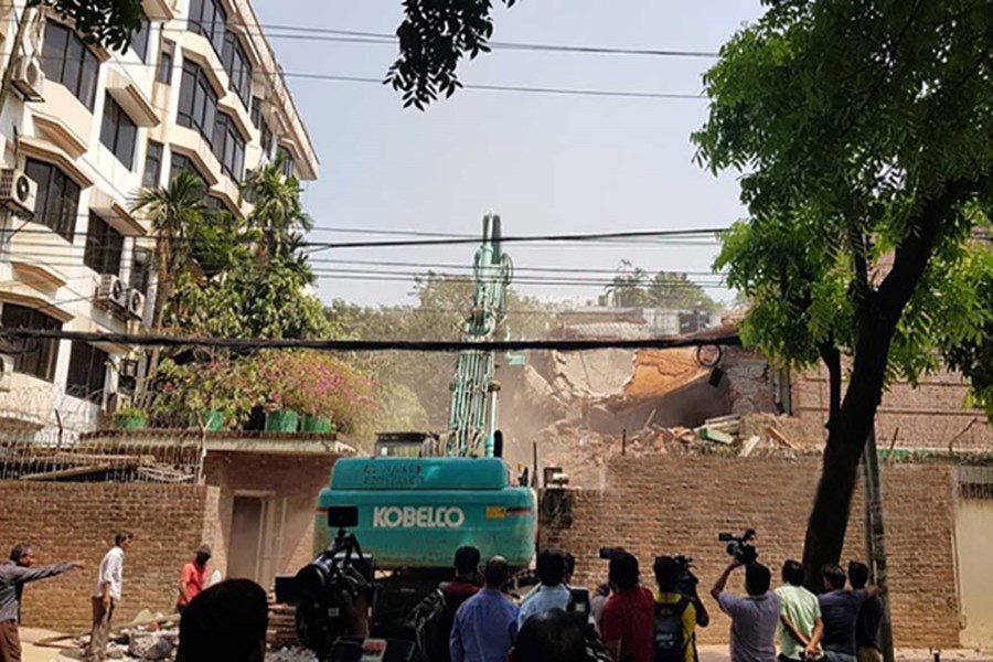 RAJUK demolishes parts of Ha-Meem Group owner’s house