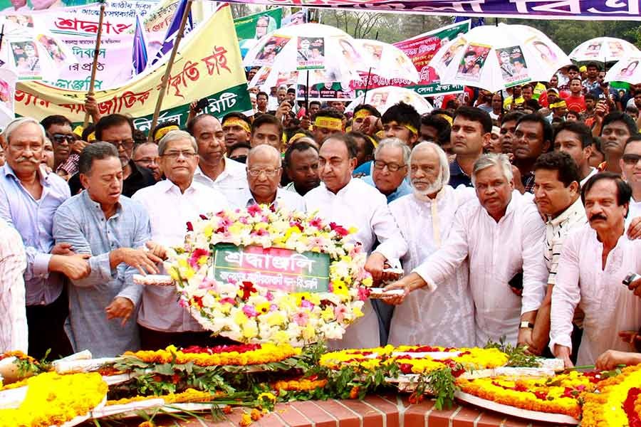 BNP leaders are placing wreath at the National Mausoleum marking the 48th Independence Day. -Focus Bangla Photo