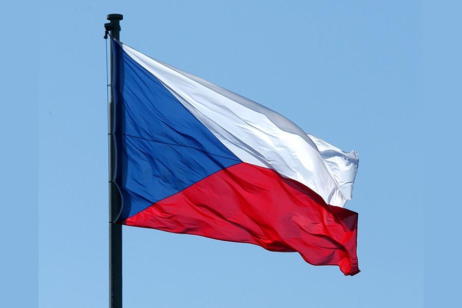 Czechs consider national anthem update