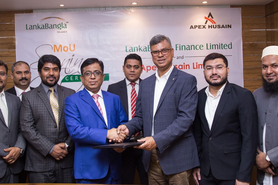 LankaBangla Finance, Apex Husain sign MoU