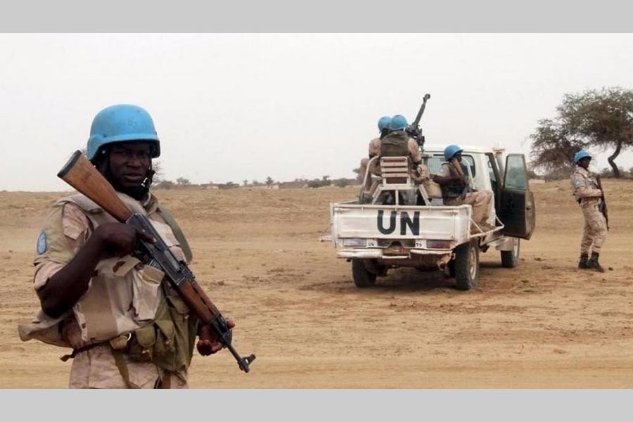 UN peacekeepers die in mortar attack in Mali