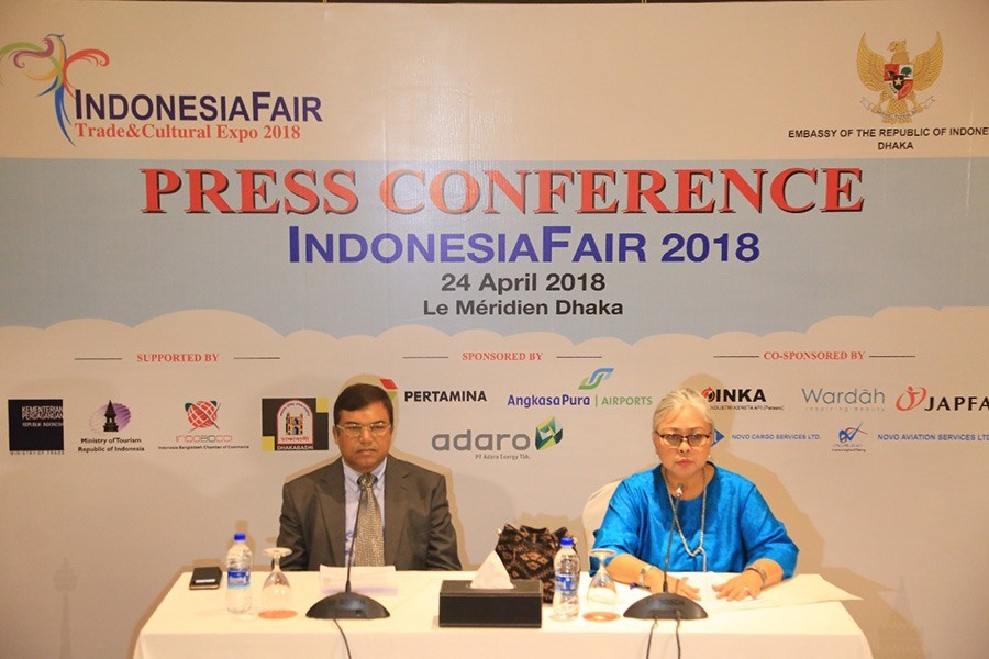 Ambassador of Indonesia to Bangladesh Rina P. Soemarno (R) addressing at a press conference at Le Meridien hotel on Tuesday last - File photo used for representational purpose