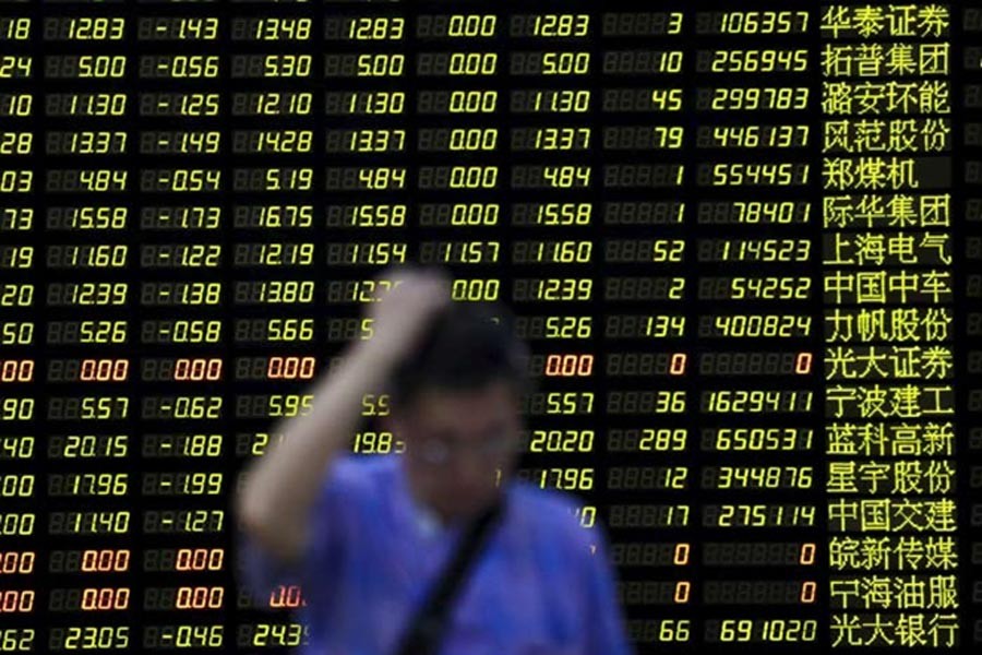 Asian shares dip as markets mull Fed