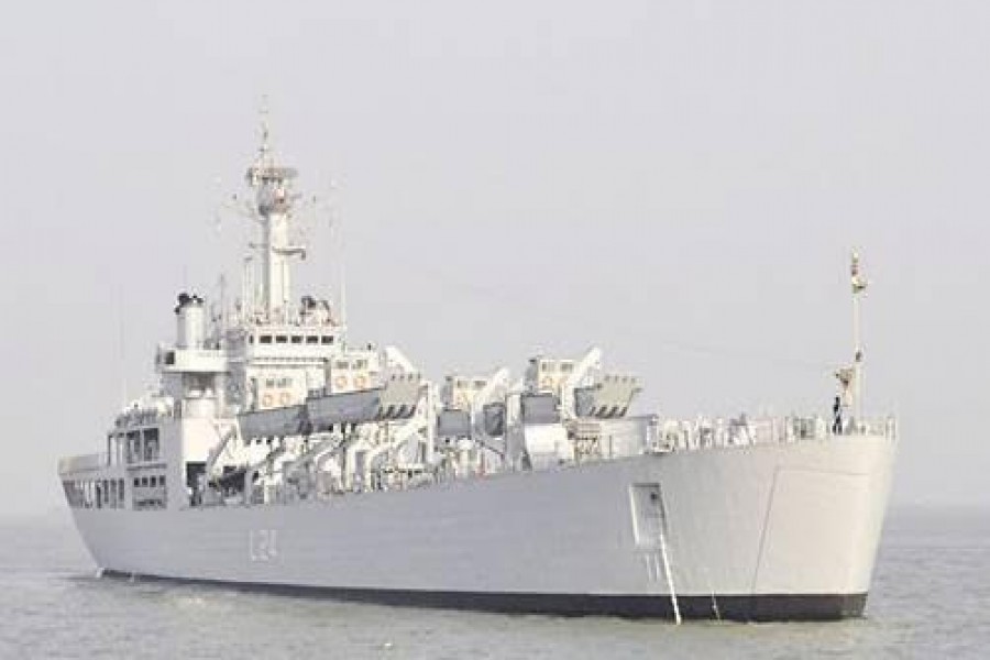 Indian ship with relief materials for Rohingyas reaches Ctg