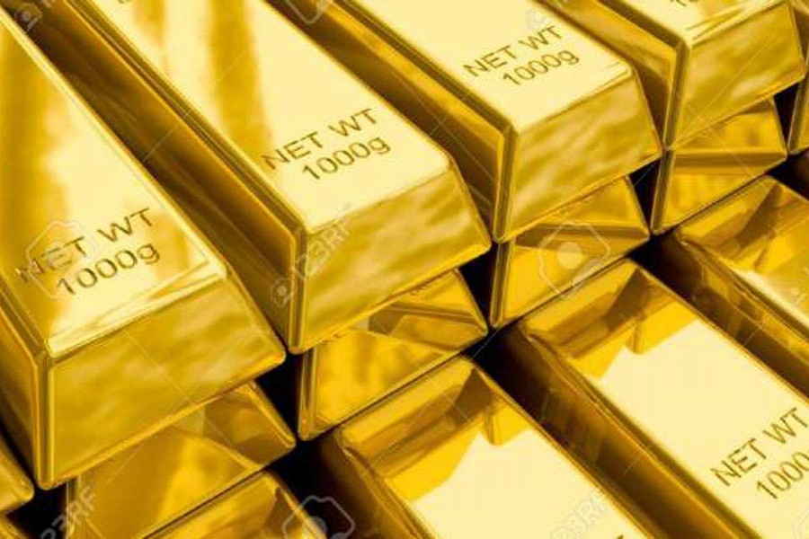 Three held with five gold bars at Dhaka airport
