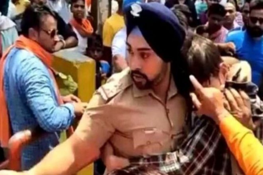 India police officer receives death threat for saving Muslim man
