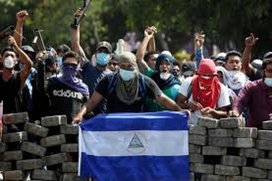 Nicaragua agrees during crisis talks to allow probe of deadly unrest