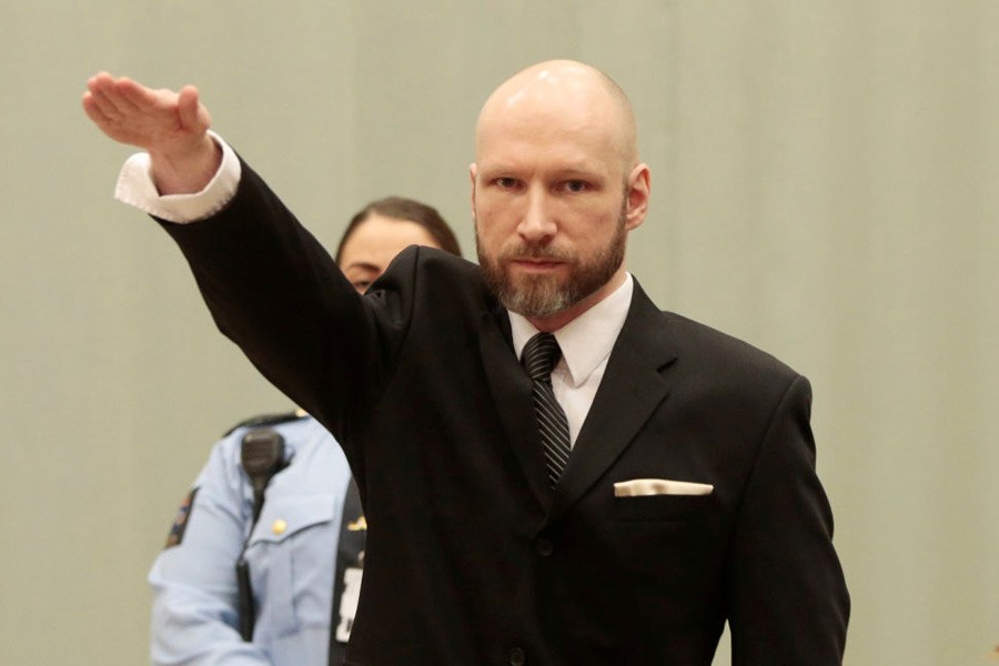 Anders Behring Breivik raises his right hand during the appeal case in Borgarting Court of Appeal at Telemark prison in Skien, Norway, 10 January 2017. NTB Scanpix/Lise Aaserud via Reuters.