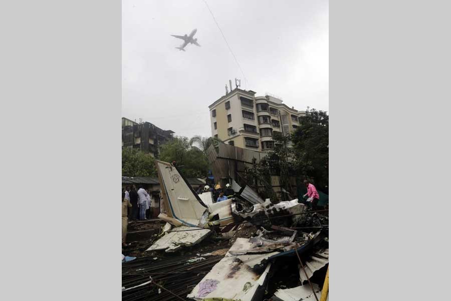 Plane that crashed in Mumbai, killing five, was undergoing major repairs