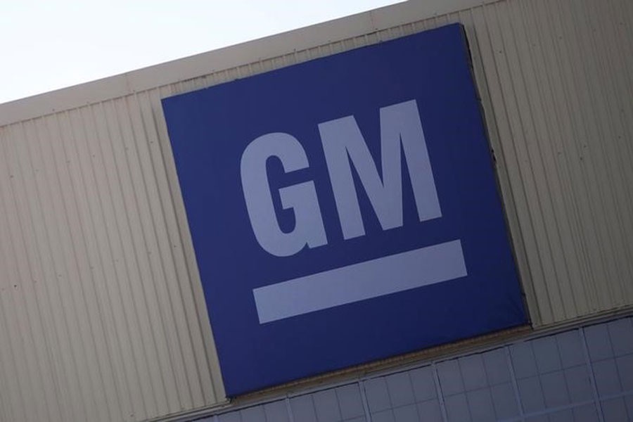 A logo of General Motors is pictured at its plant in Silao, in Guanajuato state, Mexico, November 9, 2017. Reuters/File Photo