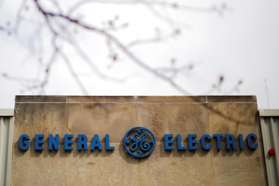 A sign marks a General Electric (GE) facility in Medford, Massachusetts, US, April 20, 2017. Reuters.