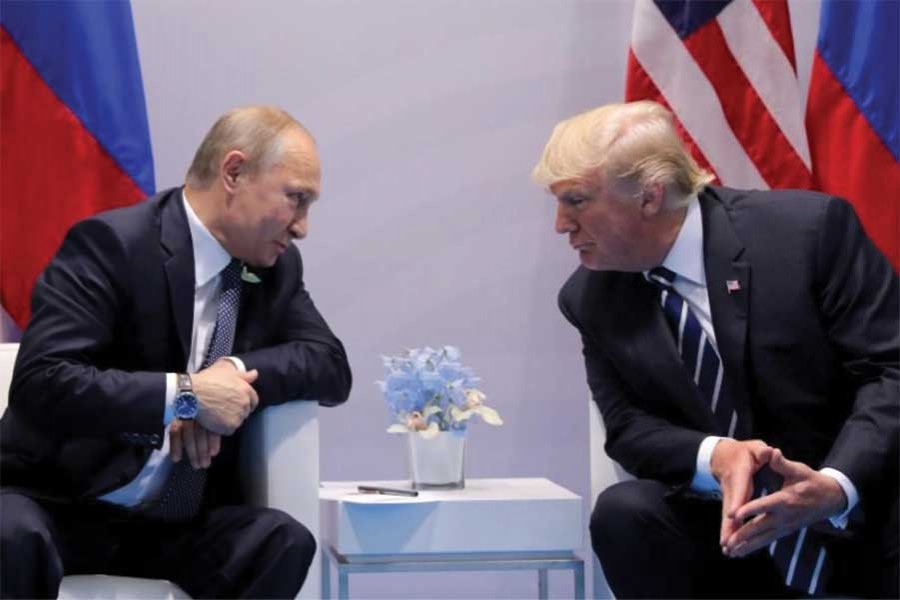 Russia's President Vladimir Putin talks to US President Donald Trump during their bilateral meeting at the G20 summit in Hamburg, Germany, July 07, 2017.  	—Photo: Reuters